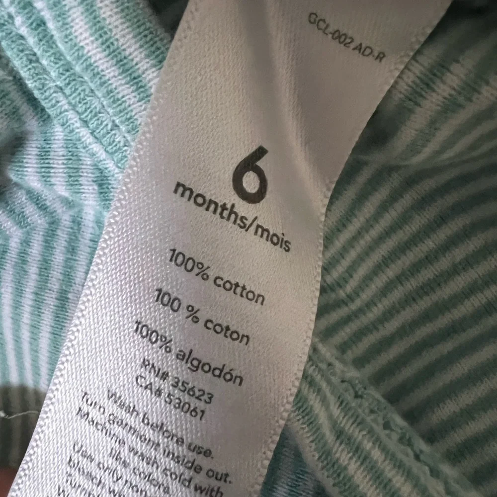 6 month Baby Clothing Set with 2 onesies (1 long & short), 2 t-shirts, 1 pants